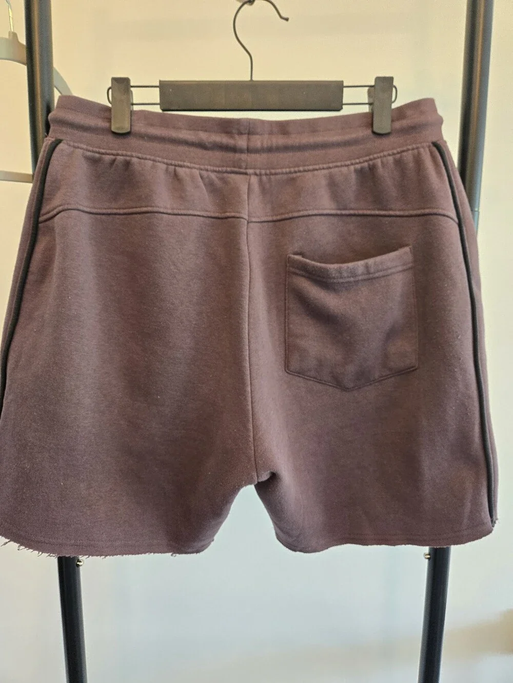 Alphalete Men’s L Brown/Mauve Fleece Sweat Shorts Raw Hem